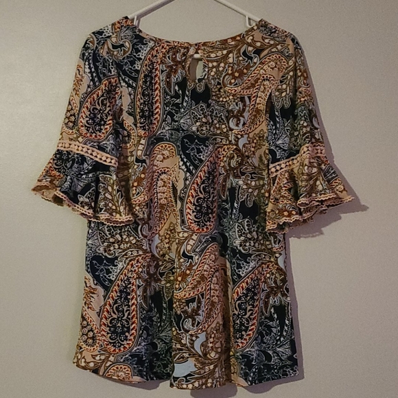 ✨2/$12 Stem&Vine Tunic/Top - Picture 2 of 7